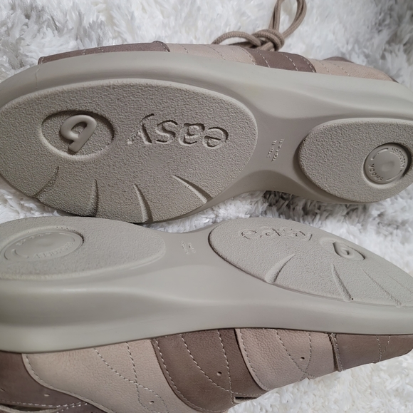 Easy B Taupe Ghillie-Tie Causal Shoes - Picture 5 of 10